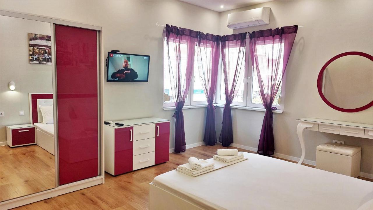 Апартамент Pink & Blue - 2Bdr With Balcony - Wi-Fi Varna Ngoại thất bức ảnh
